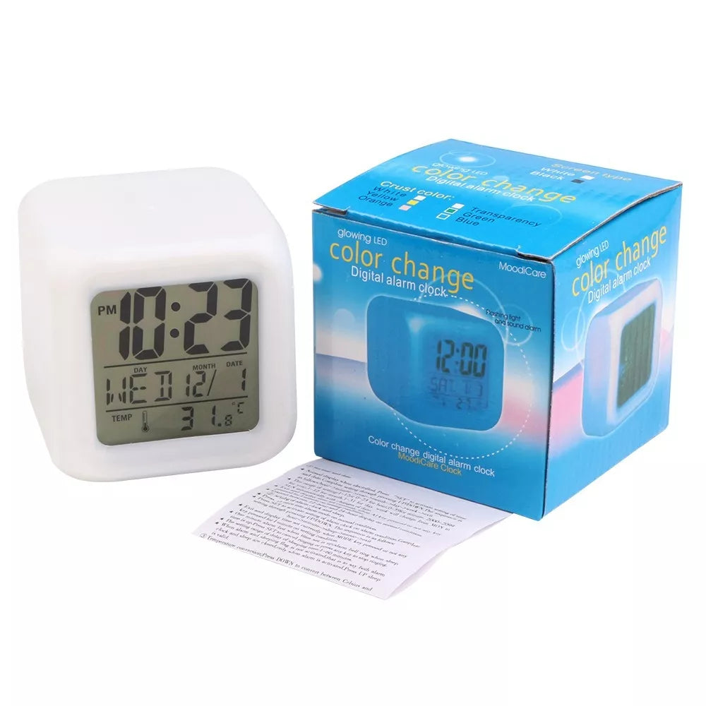 Spalvas keičiantis elektroninis laikrodis