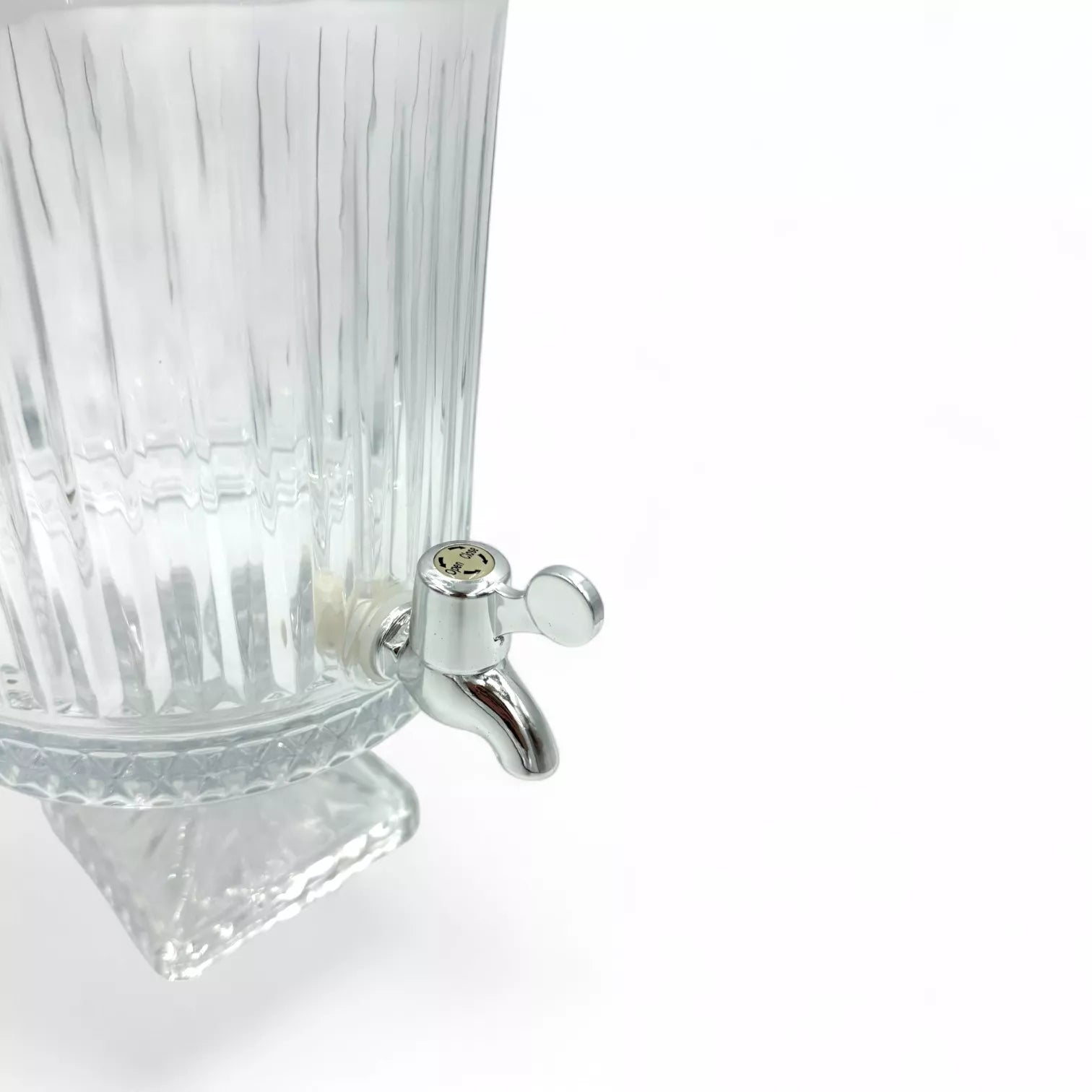 Stiklinė gėrimų talpa su kraneliu